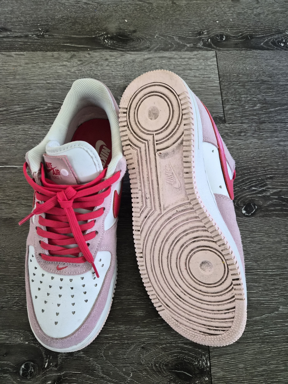 Nike Air Force 1 Low '07 QS "Valentine's Day Love Letter" – Size 10 – Mint! - Picture 9 of 9